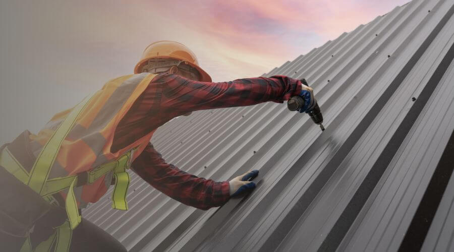 Professional gutter cleaning in Everest, KS